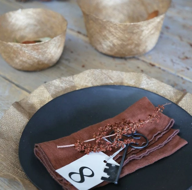 Fiorira' Un Giardino Servilleta Lino Marrón Bordes Overlock 5 Fiorira' Un Giardino Servilleta Lino Marrón Bordes Overlock