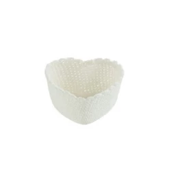 Fiorira' Un Giardino White Crocheted Heart Basket